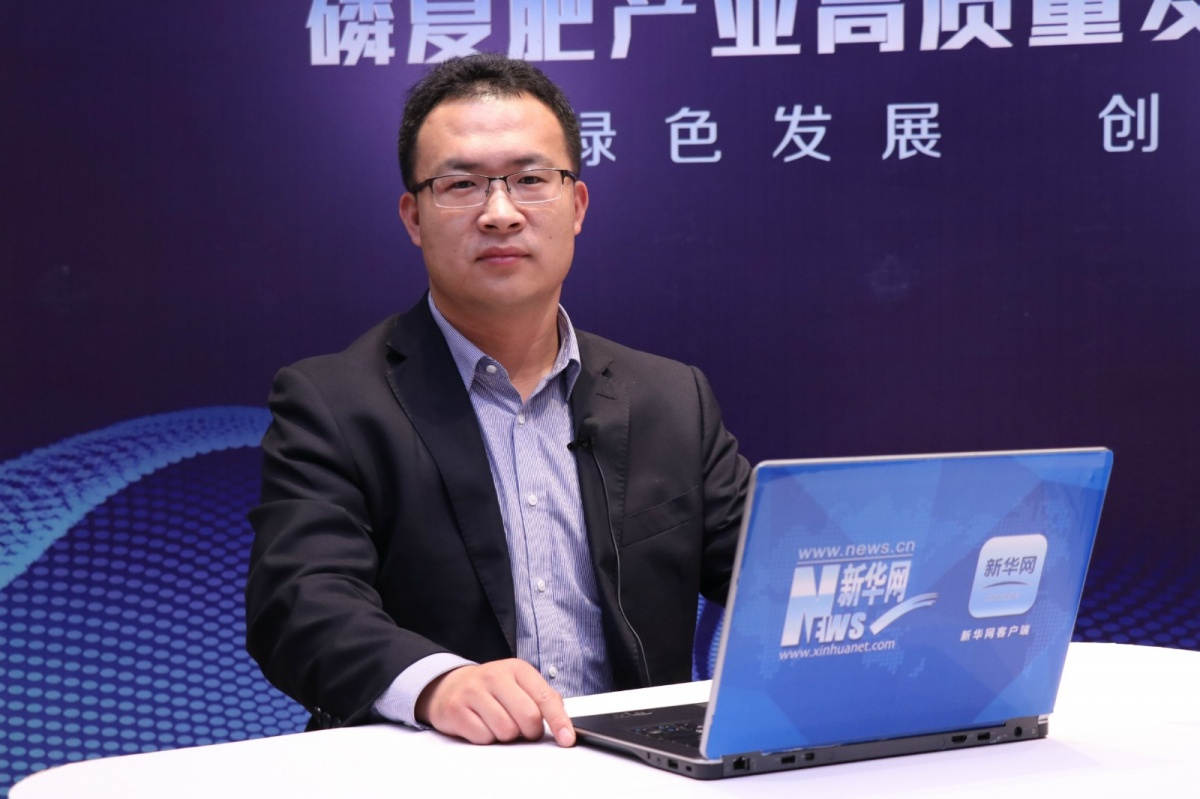yl6809永利副总裁：王雁峰（新华网采访图）_meitu_7.jpg